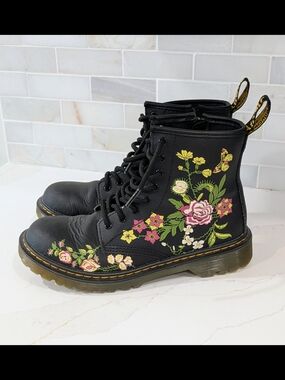 Youth Floral 1460 Leather Laceup Dr.Martens Boots
